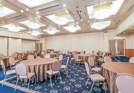 ゆとりのある食事会場（宴会場）